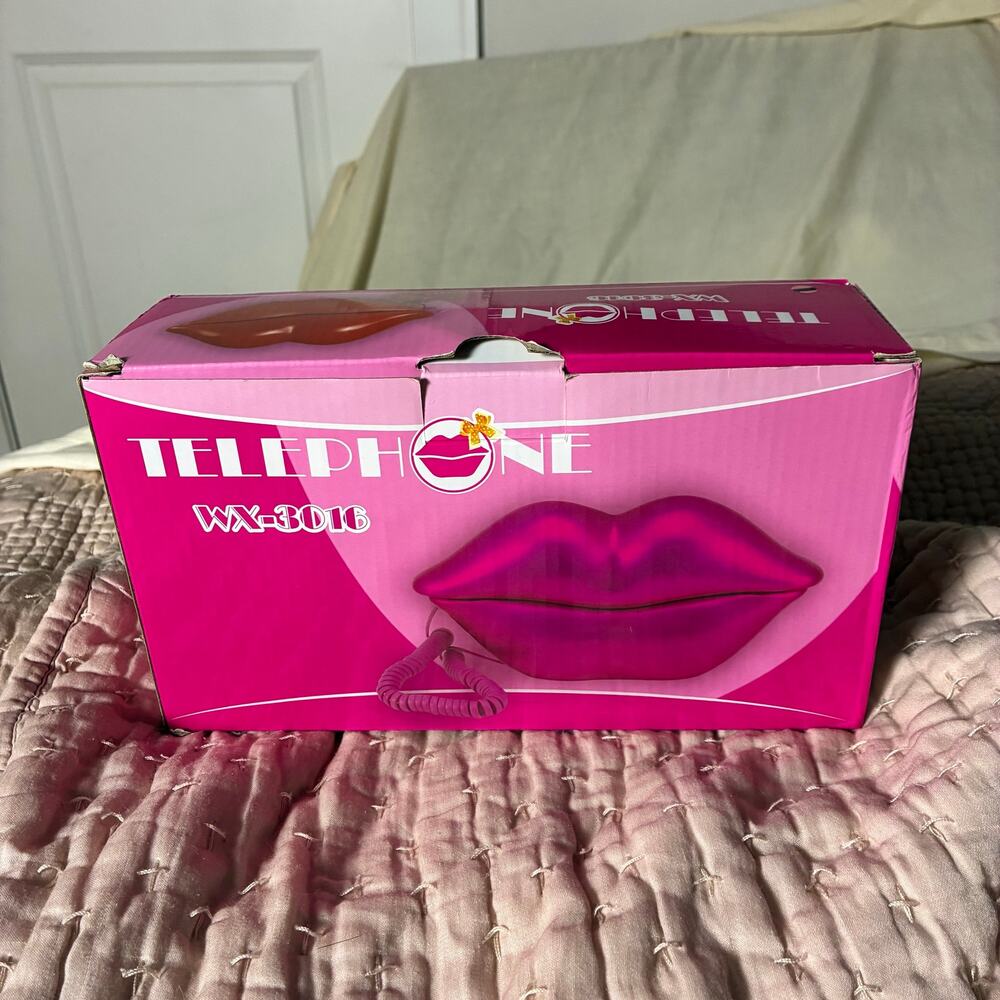TelephOne WX-3016 Iridescent Pink Lips Corded Telephone Retro Y2K w Box